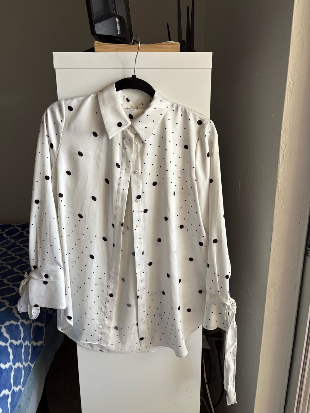 Tahari White Button-Up Blouse with Black Polka Dots